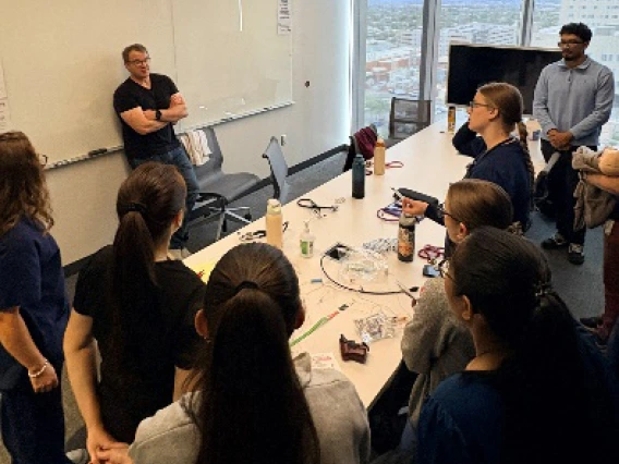 faculty teaching medical students