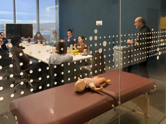 medical students in a simulation lab