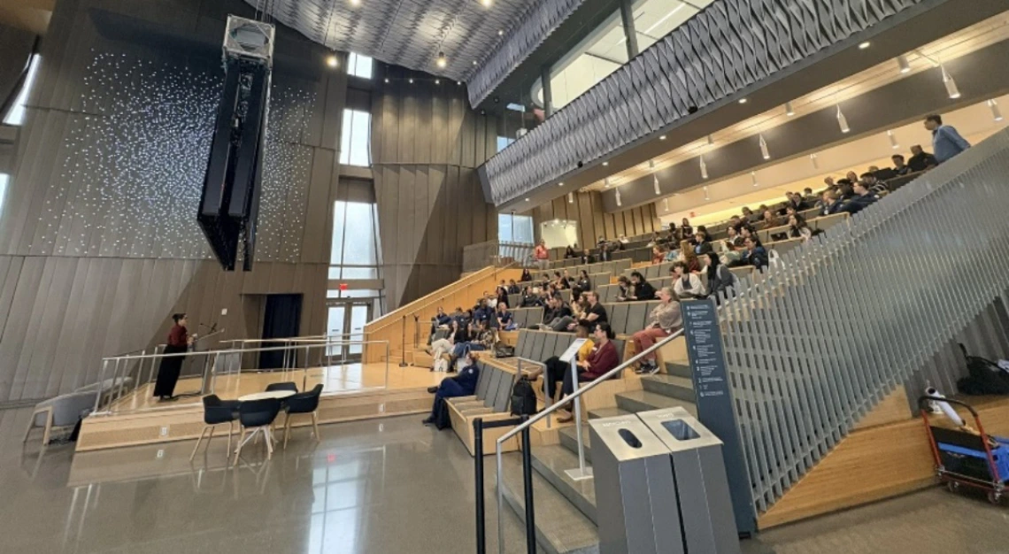 auditorium presentation